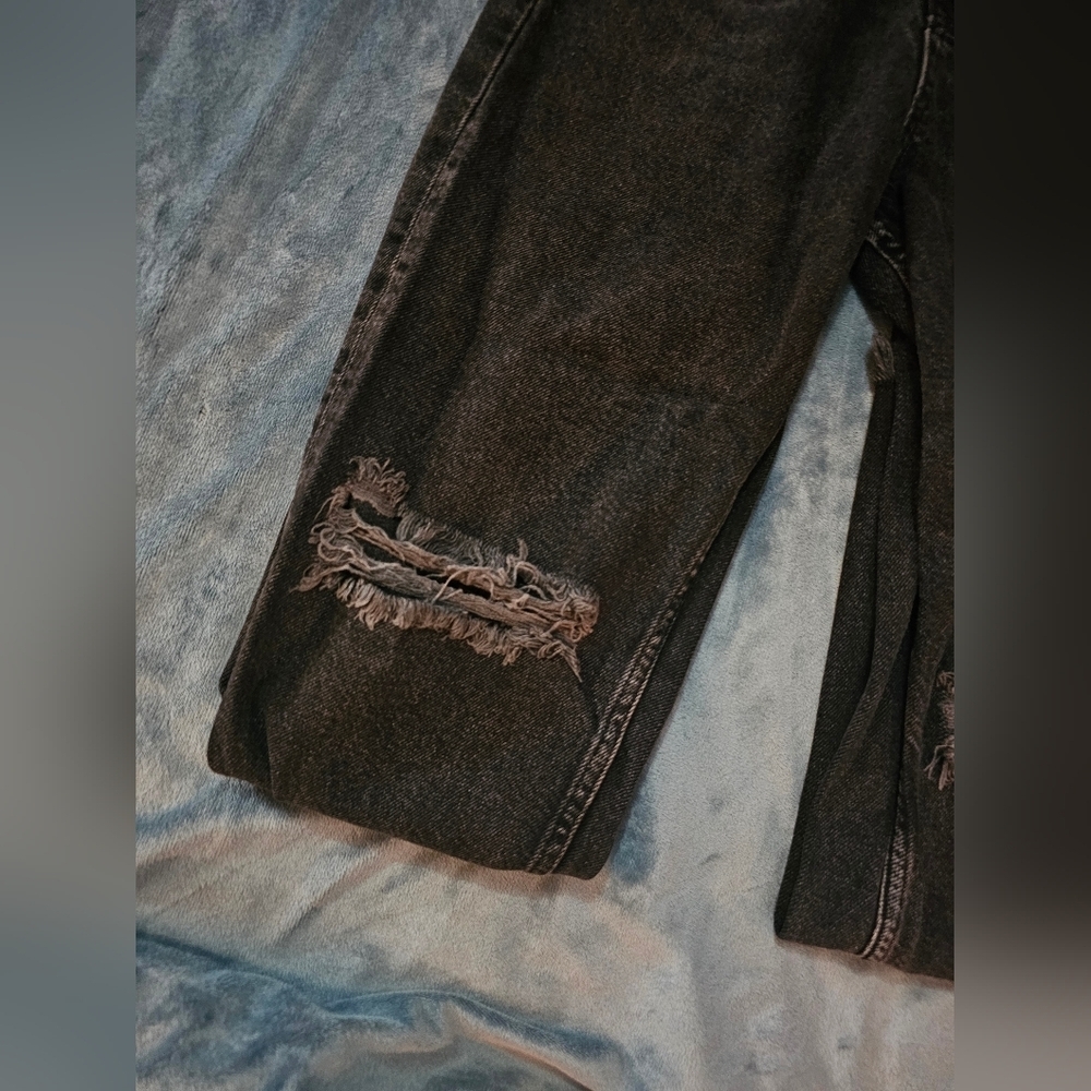 Zara High Rise Black Ripped Jeans - Picture 11 of 15